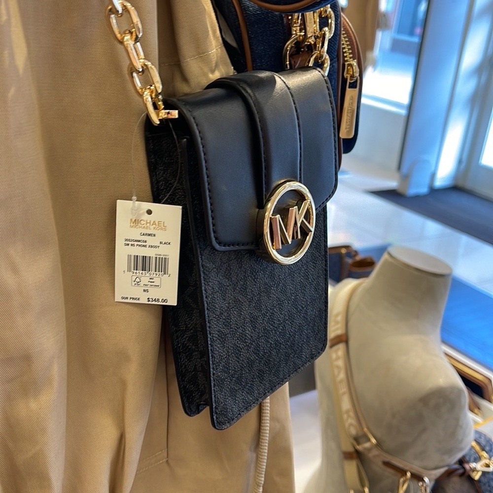Michael Kors Carmen Small Logo Smartphone Crossbody Bag
Black - Picture 13 of 16
